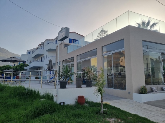 Gallery - Leonidas Studios & Apartments