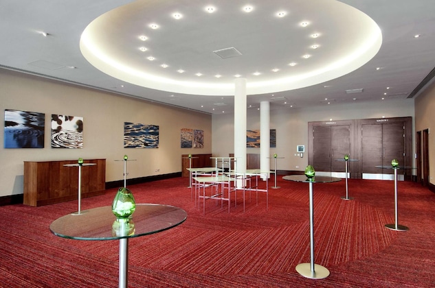Gallery - Hilton Reading