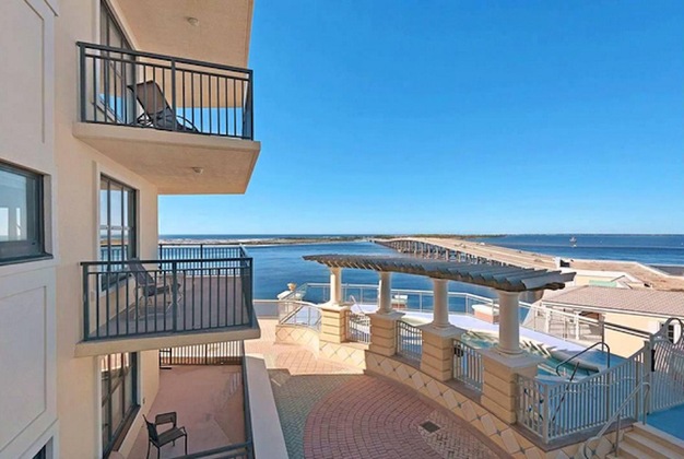 Gallery - Emerald Grande Vacation Resort By Resort Stay