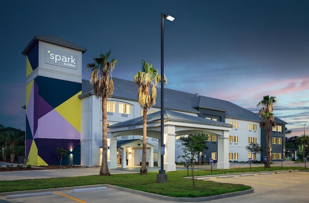 Gallery - La Quinta Inn & Suites By Wyndham Hammond