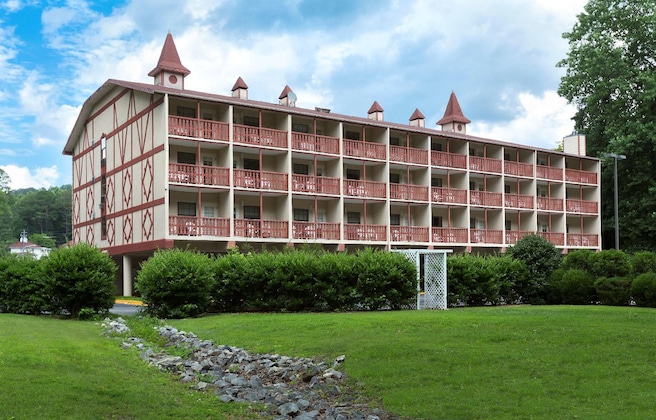 Gallery - Hampton Inn Helen