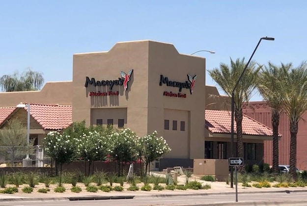 Gallery - Holiday Inn Express & Suites Phoenix - Tempe