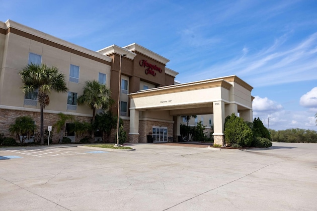 Gallery - Hampton Inn Alice