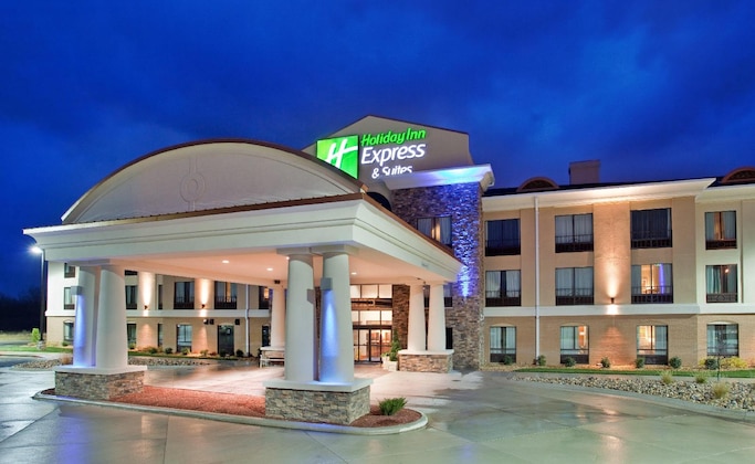 Gallery - Holiday Inn Express Hotel & Suites St. Robert By Ihg