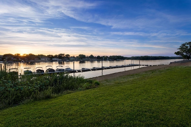 Gallery - Americinn By Wyndham La Crosse Riverfront Conference Center