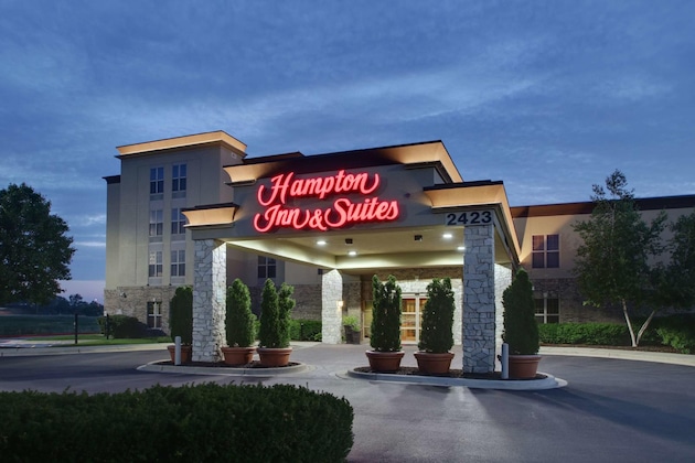 Gallery - Hampton Inn & Suites Chicago