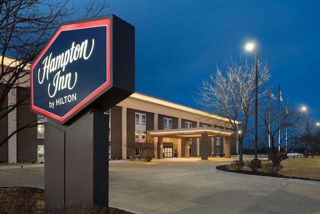 Gallery - Hampton Inn Lawrence
