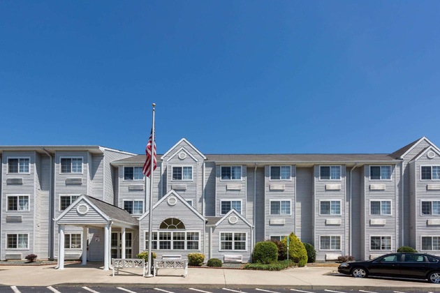 Gallery - Microtel Inn & Suites By Wyndham Hillsborough