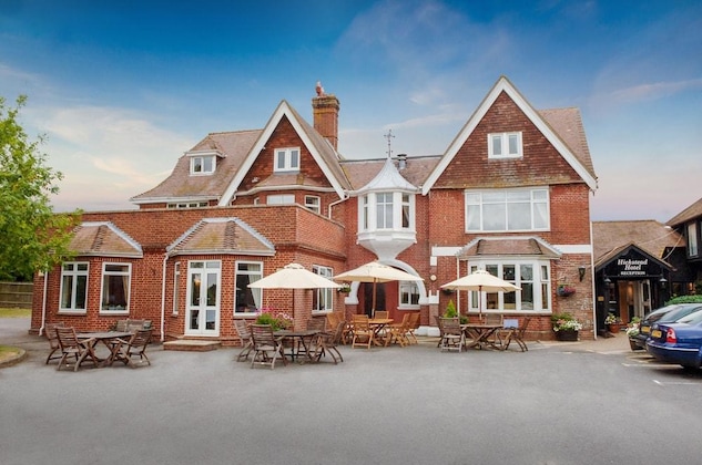 Gallery - Classic Lodges - The Hickstead Hotel