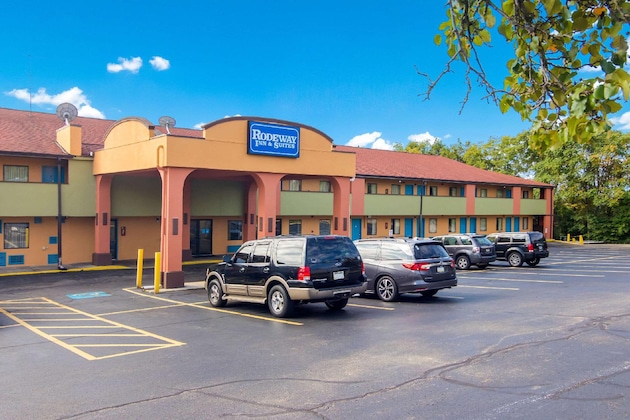Gallery - Rodeway Inn & Suites Monroeville-Pittsburgh
