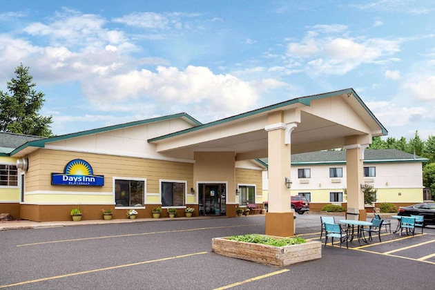 Gallery - Days Inn By Wyndham Marquette
