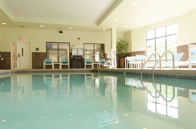 Gallery - Hampton Inn Hickory