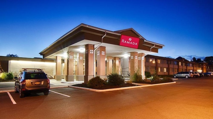 Gallery - Ramada By Wyndham East Syracuse Carrier Circle