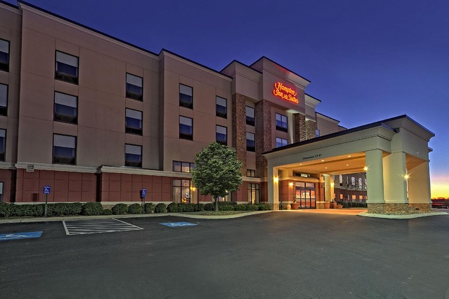 Gallery - Hampton Inn & Suites Lebanon