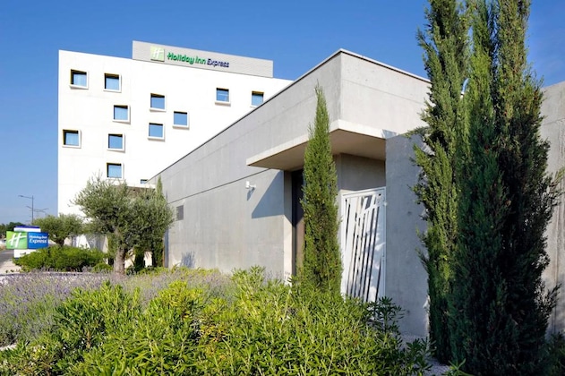 Gallery - Holiday Inn Express Montpellier - Odysseum By Ihg