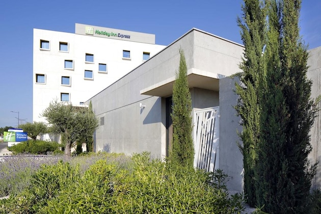 Gallery - Holiday Inn Express Montpellier - Odysseum By Ihg