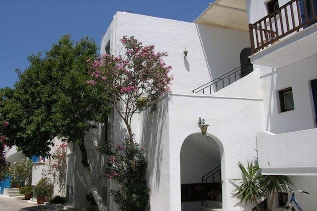 Gallery - Avra