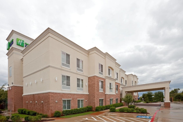 Gallery - Holiday Inn Express Hotel & Suites Decatur By Ihg