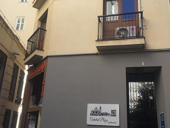Gallery - Apartamentos Catedral Plaza 3000