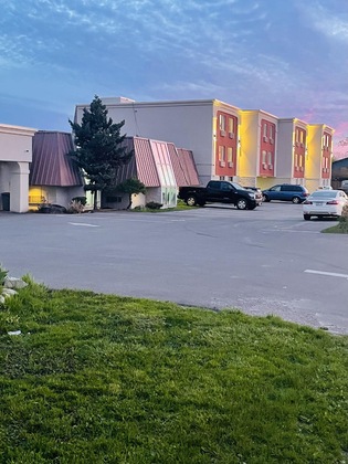 Gallery - Niagara Lodge & Suites