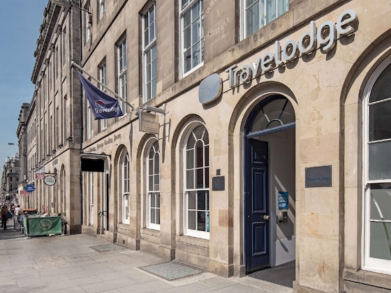 Gallery - Travelodge Edinburgh Central Waterloo Place