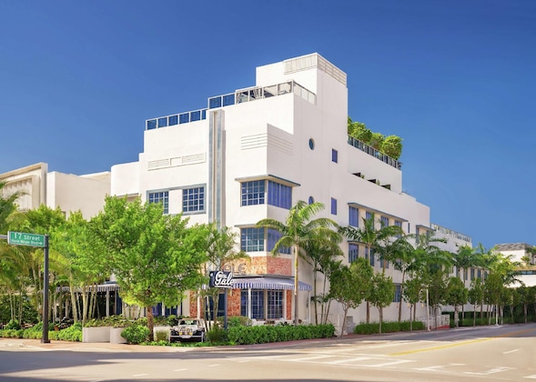 Gallery - Gale South Beach, Curio Collection By Hilton