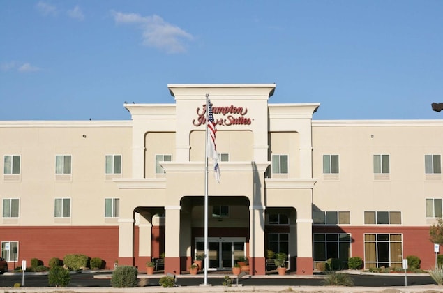 Gallery - Hampton Inn & Suites Hobbs