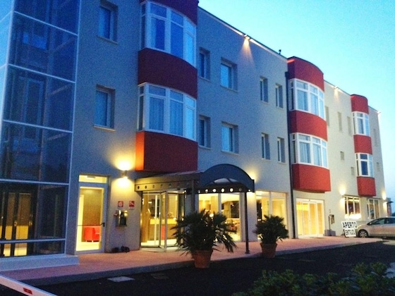 Gallery - Formula International & Puravita Spa