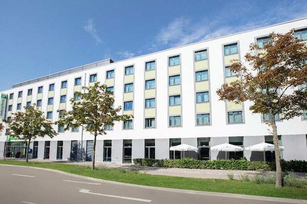 Gallery - Holiday Inn Express Augsburg By Ihg