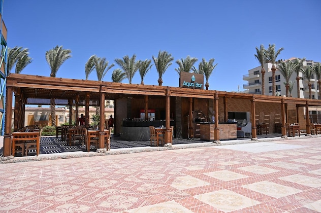 Gallery - SUNRISE Serano Aqua Park Resort
