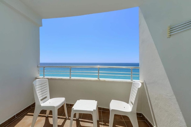 Gallery - Hotel Merlin Beach