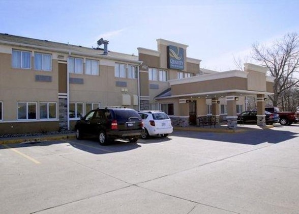 Gallery - Quality Inn & Suites Des Moines Airport