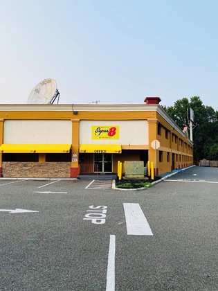 Gallery - Super 8 By Wyndham Gloucester