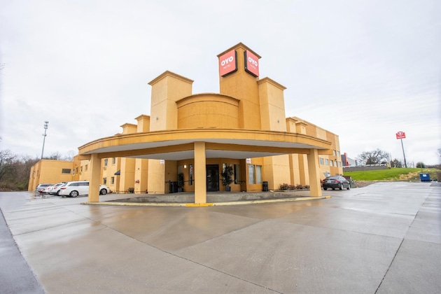 Gallery - Oyo Hotel Knoxville Tn Cedar Bluff I-40