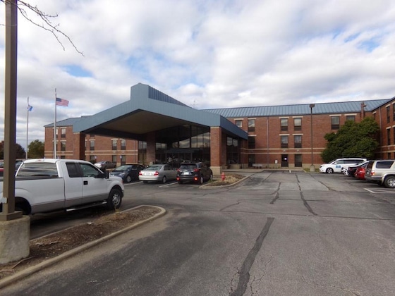 Gallery - Comfort Inn Cleveland Airport