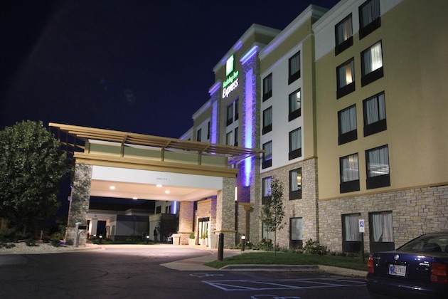 Gallery - Holiday Inn Express Janesville - I-90 & Us Hwy 14 By Ihg
