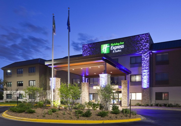 Gallery - Holiday Inn Express & Suites Minneapolis – West End By Ihg