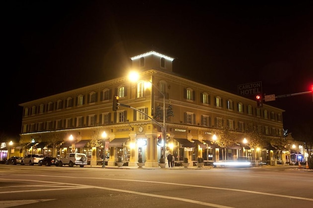 Gallery - Carlton Hotel