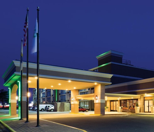 Gallery - Days Hotel By Wyndham Toms River Jersey Shore