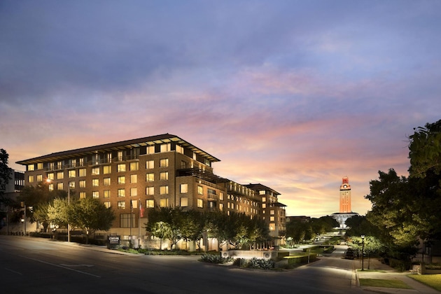 Gallery - At&T Hotel & Conference Center At The University Of Texas