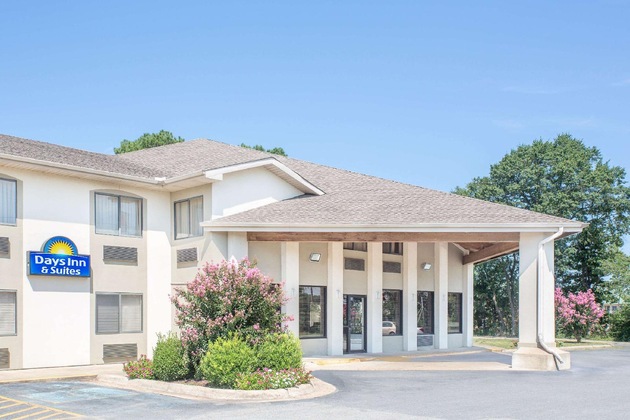 Gallery - Days Inn & Suites By Wyndham Brinkley