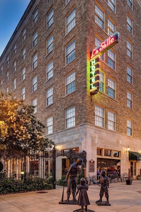 Gallery - Lasalle Boutique Hotel And The Downtown Elixir And Spirits