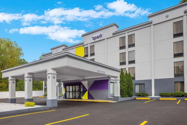 Gallery - Spark By Hilton Clarks Summit