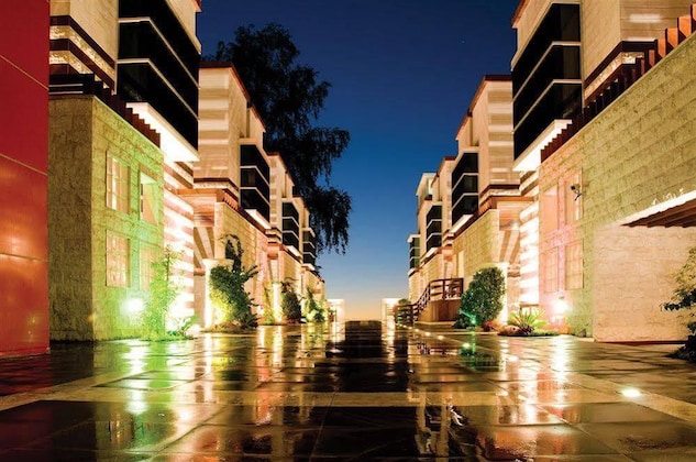 Gallery - Villaggio Hotel Abu Dhabi
