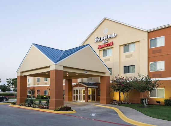 Gallery - Fairfield Inn & Suites Dallas Park Central