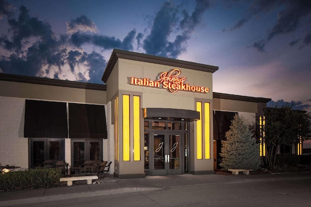 Gallery - Hilton Garden Inn Des Moines Airport