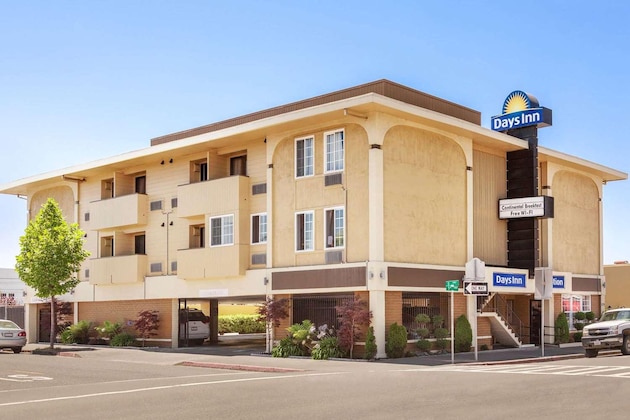 Gallery - Days Inn By Wyndham Eureka Ca