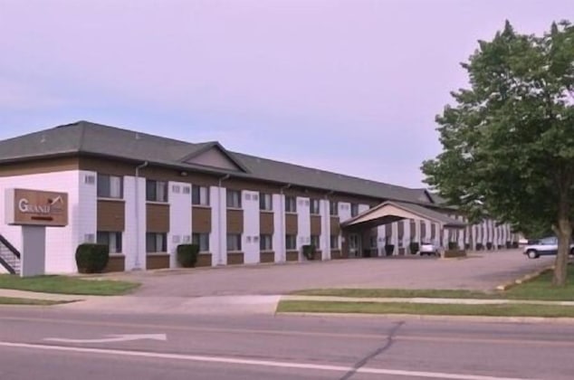 Gallery - Grand Inn Fargo