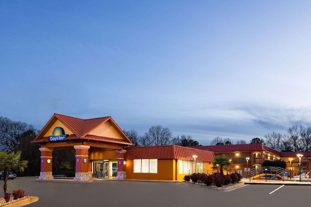 Gallery - Days Inn by Wyndham Forsyth