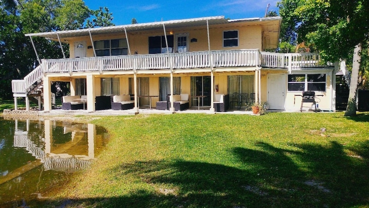 Gallery - Flamingo Inn Bayside Suites